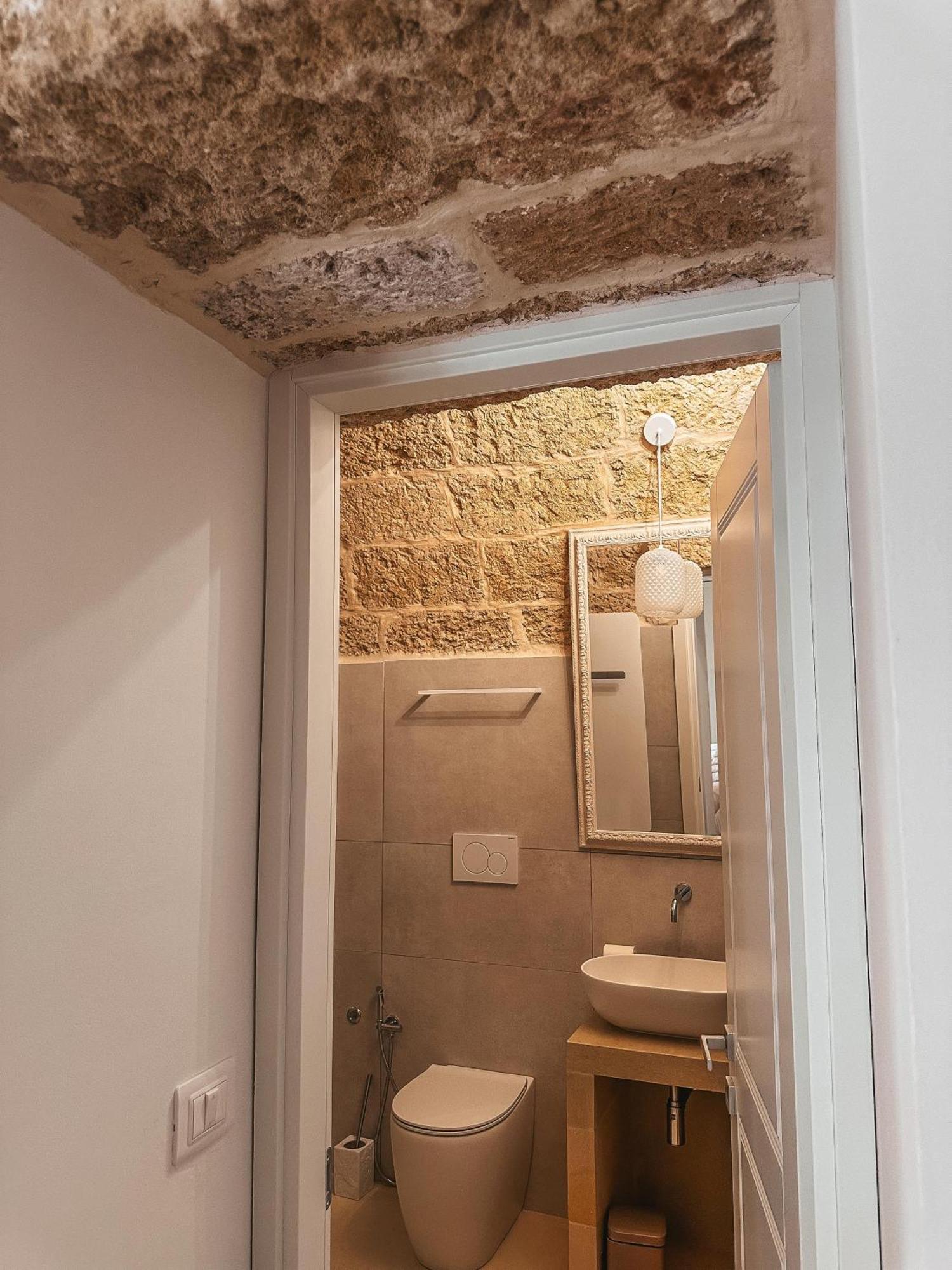 Palazzo Alma Luxury Rooms Casarano Bagian luar foto