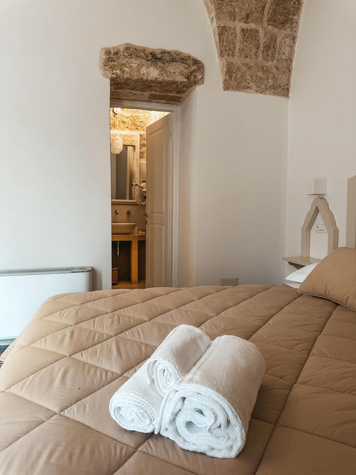 Palazzo Alma Luxury Rooms Casarano Bagian luar foto