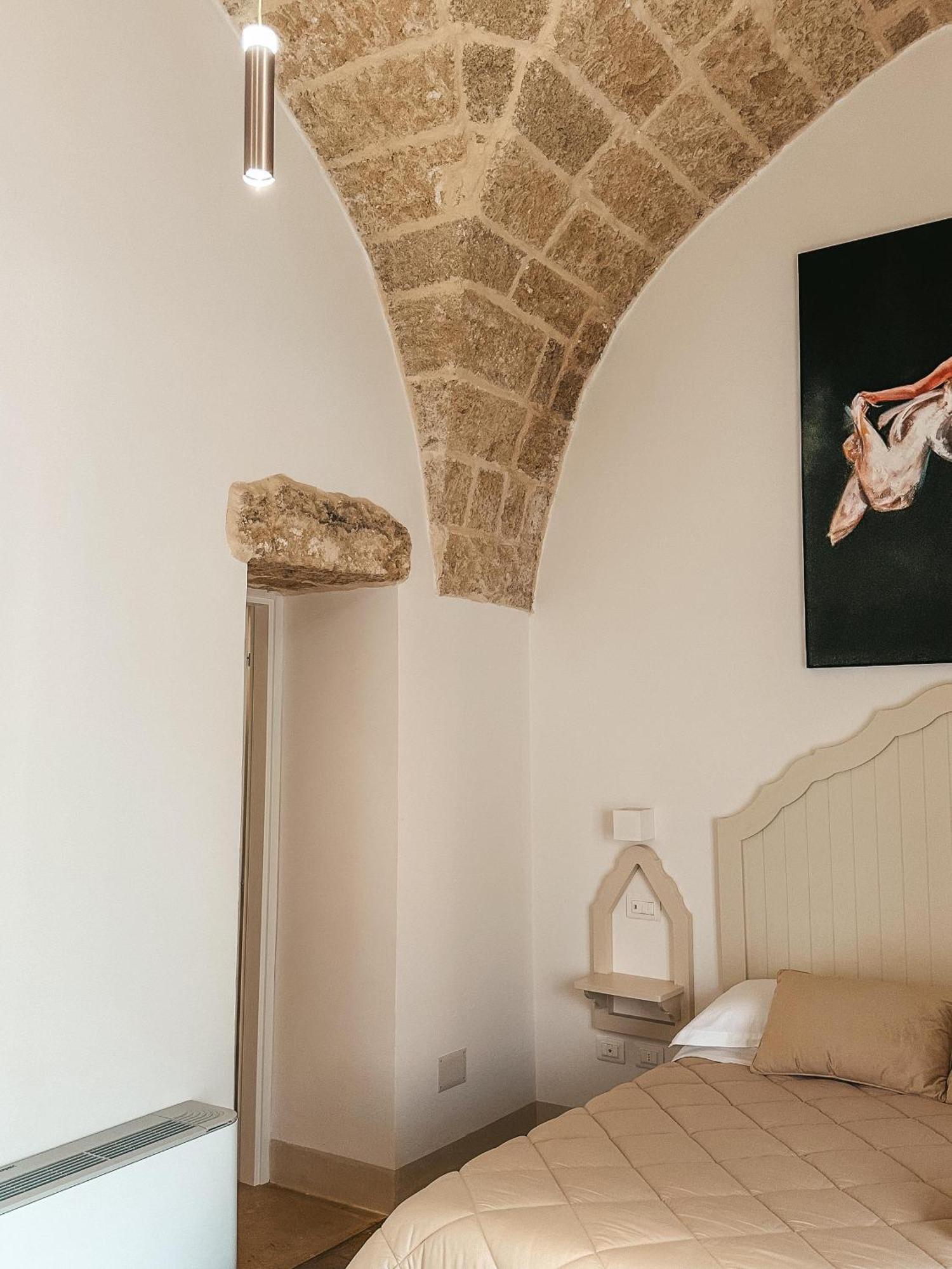Palazzo Alma Luxury Rooms Casarano Bagian luar foto