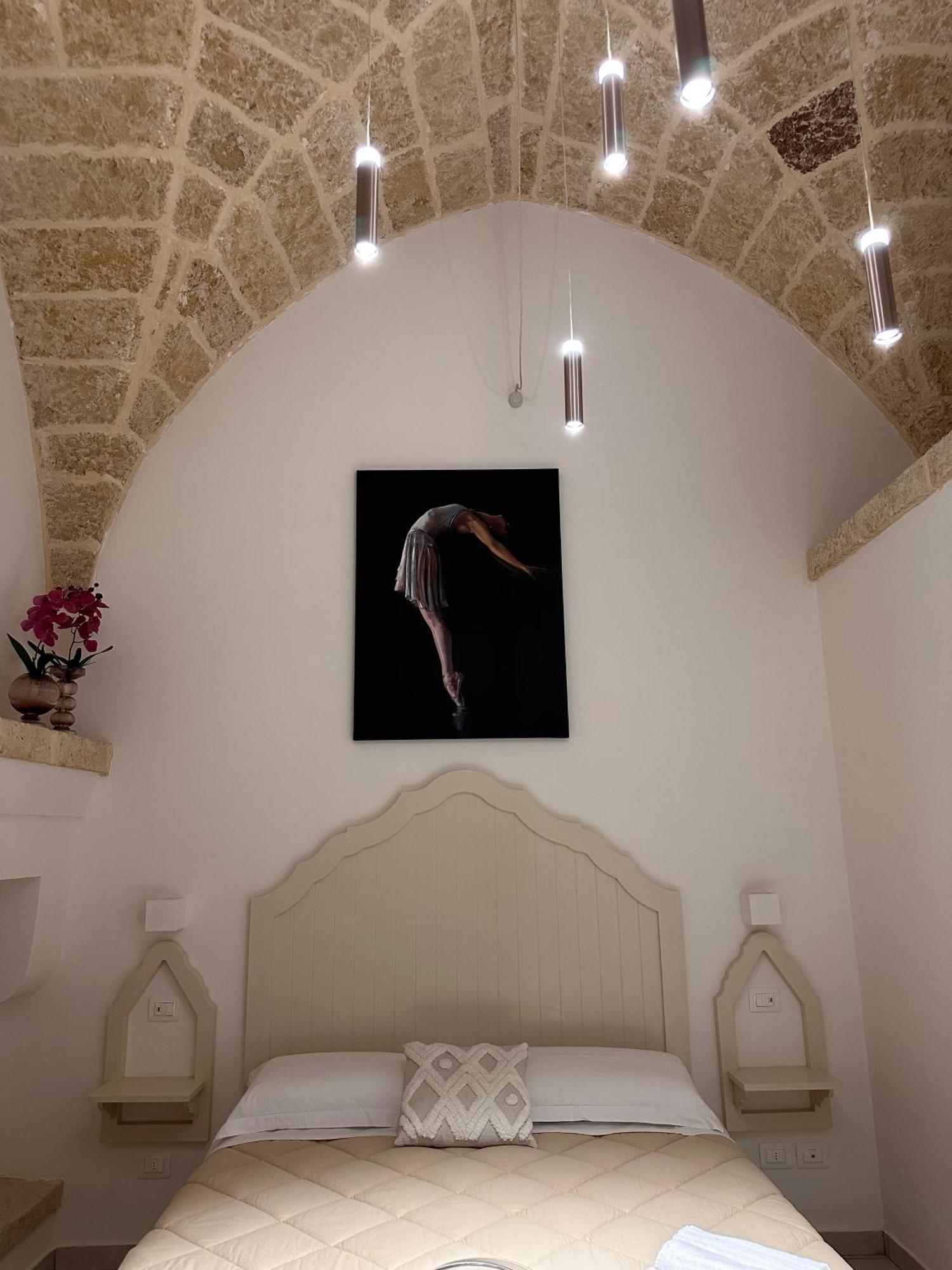 Palazzo Alma Luxury Rooms Casarano Bagian luar foto