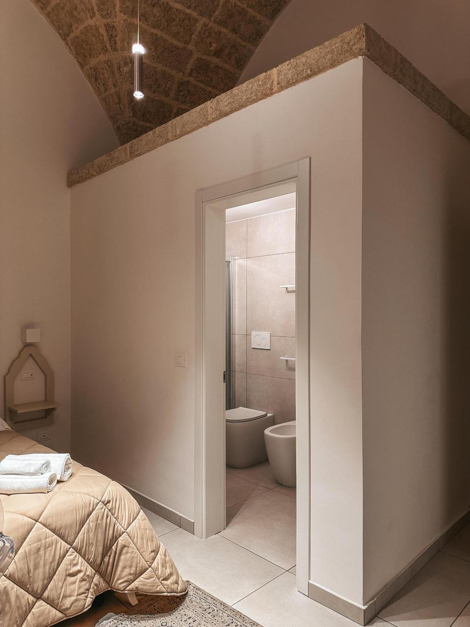 Palazzo Alma Luxury Rooms Casarano Bagian luar foto