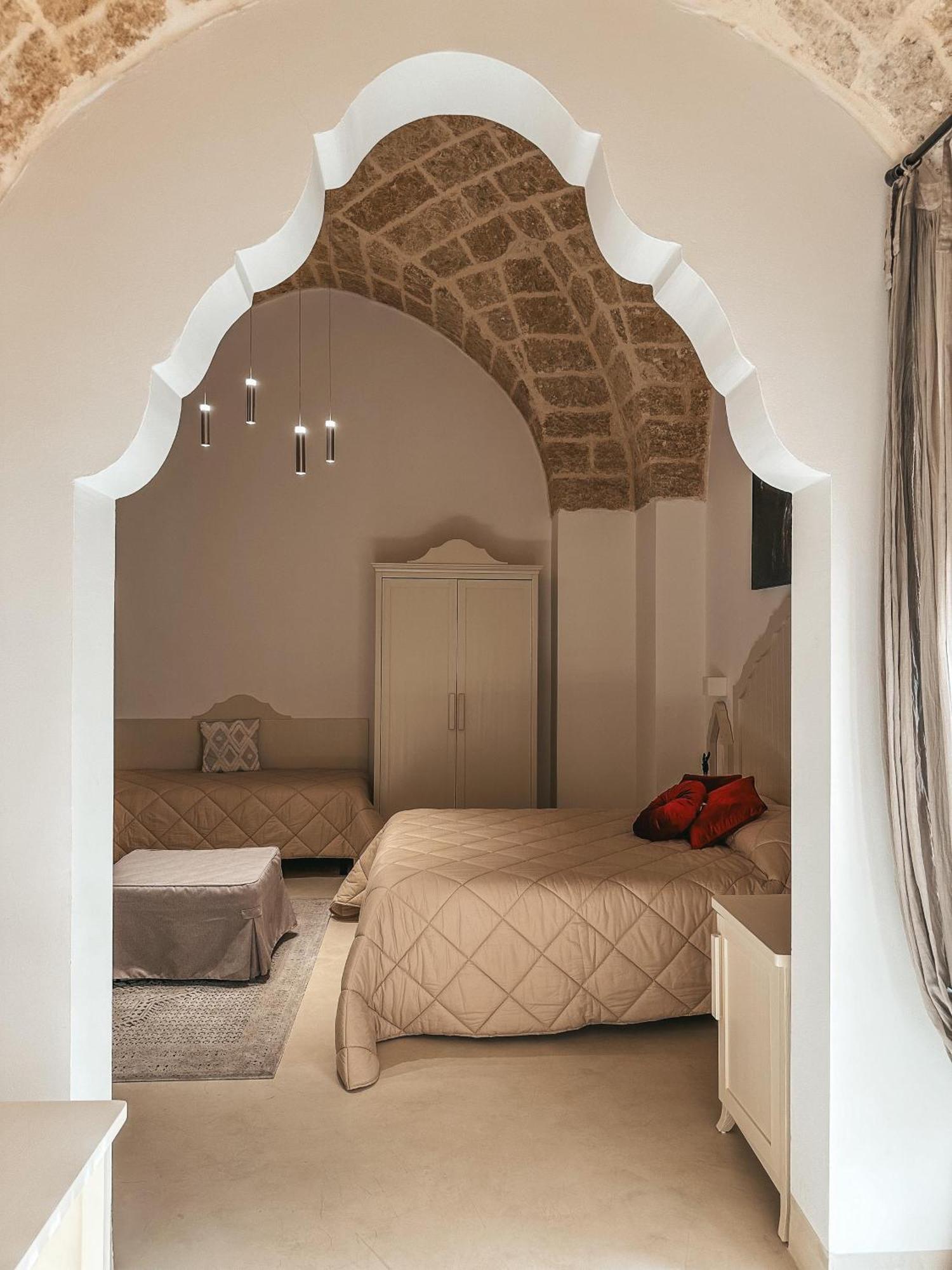 Palazzo Alma Luxury Rooms Casarano Bagian luar foto