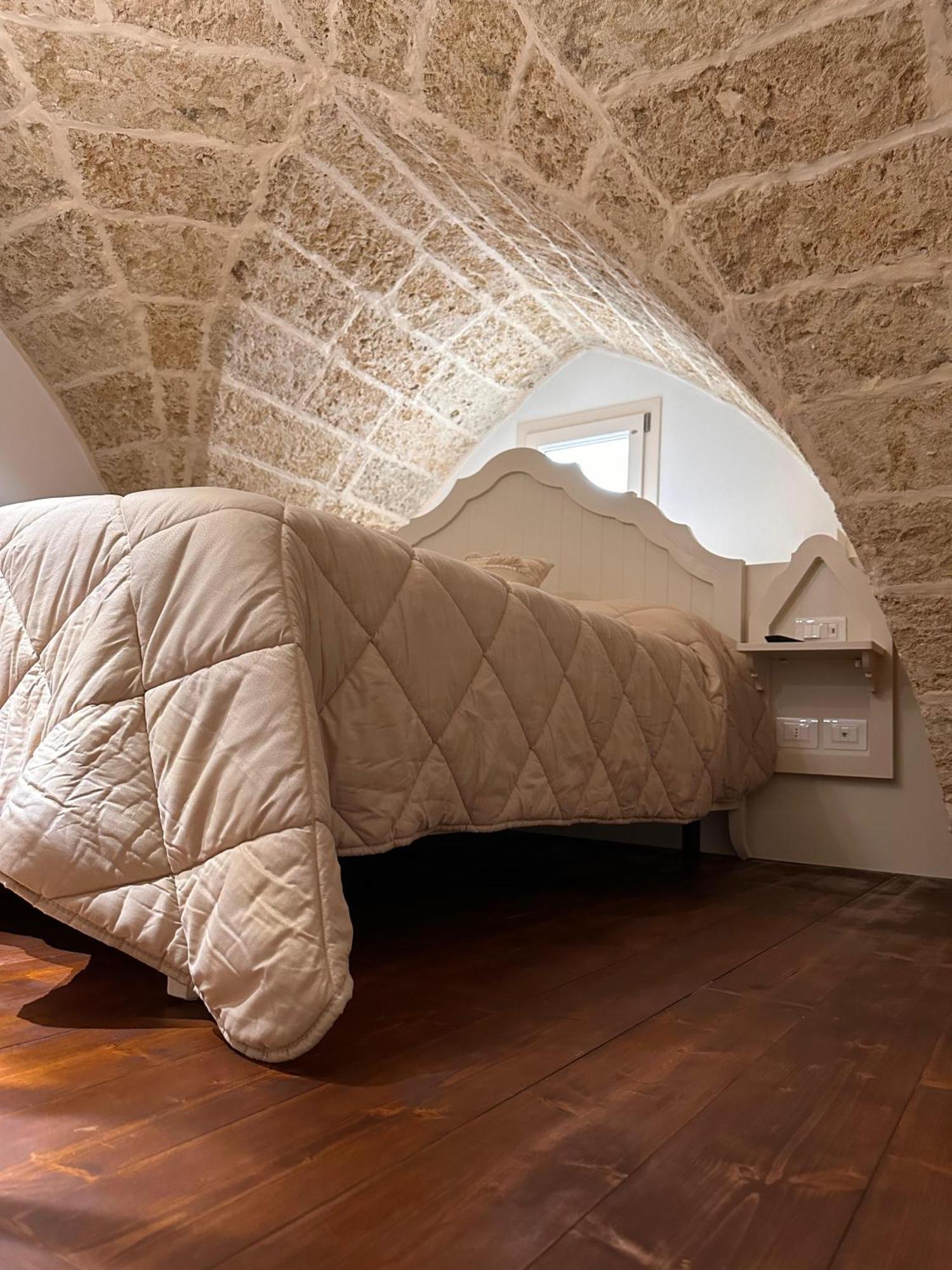 Palazzo Alma Luxury Rooms Casarano Bagian luar foto