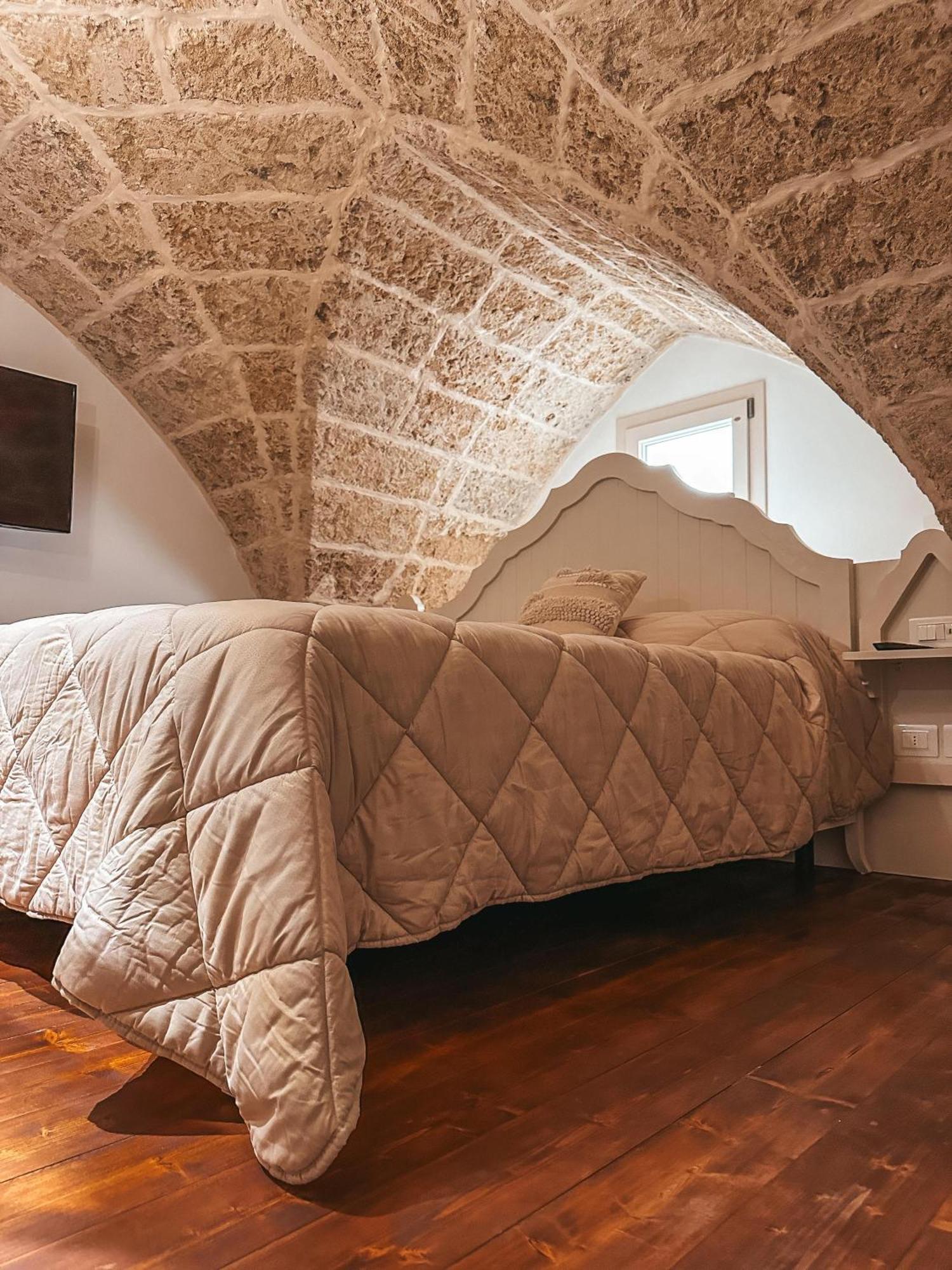 Palazzo Alma Luxury Rooms Casarano Bagian luar foto