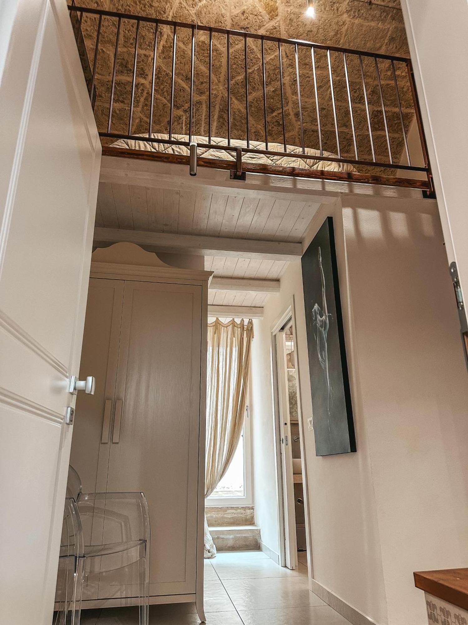 Palazzo Alma Luxury Rooms Casarano Bagian luar foto